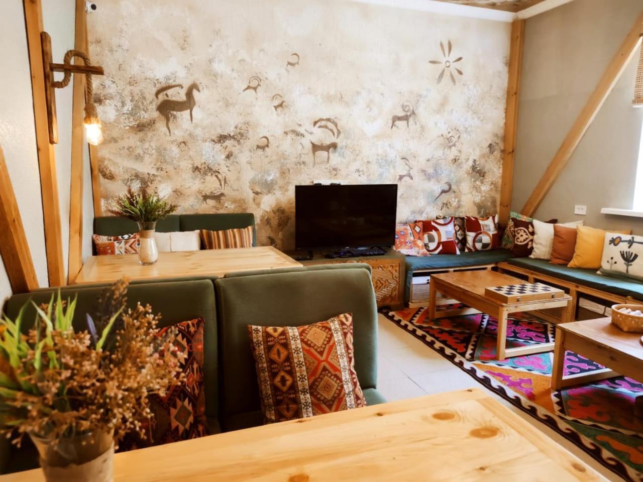 Silkroad Guesthouse Bishkek Luaran gambar